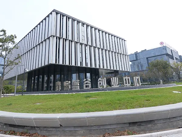 Հավաքովի պողպատ բարձրահարկ